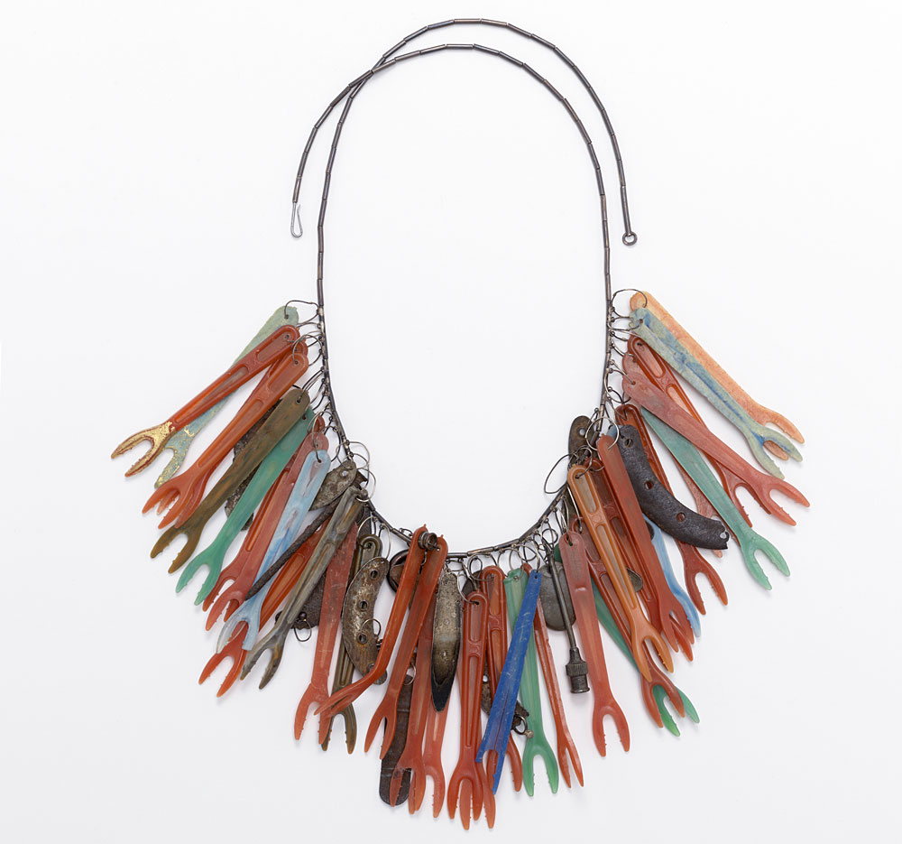 Daniel Kruger, Halsschmuck, 1979. Dauerleihgabe der Danner-Stiftung, München. Foto: Eva Jünger